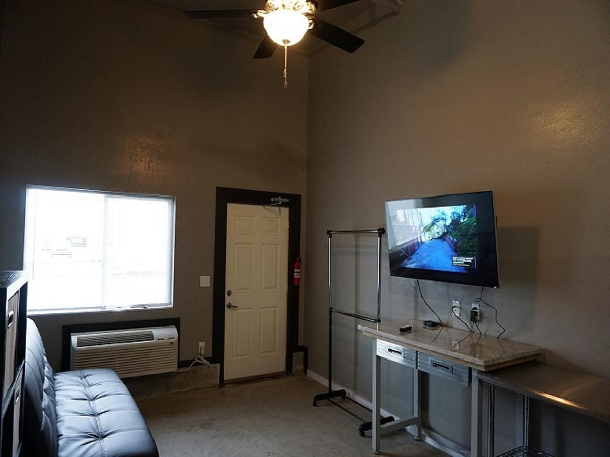 Riverfront Studio Suites Манкато Екстериор снимка