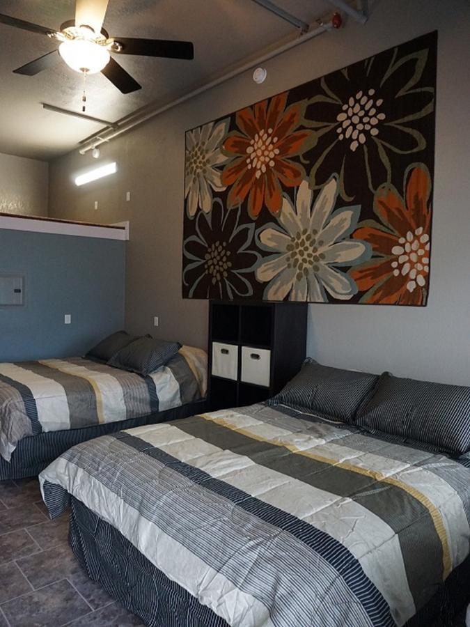 Riverfront Studio Suites Манкато Екстериор снимка