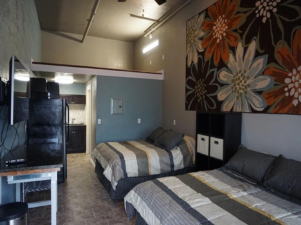 Riverfront Studio Suites Манкато Екстериор снимка