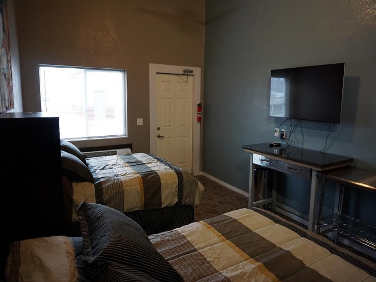 Riverfront Studio Suites Манкато Екстериор снимка